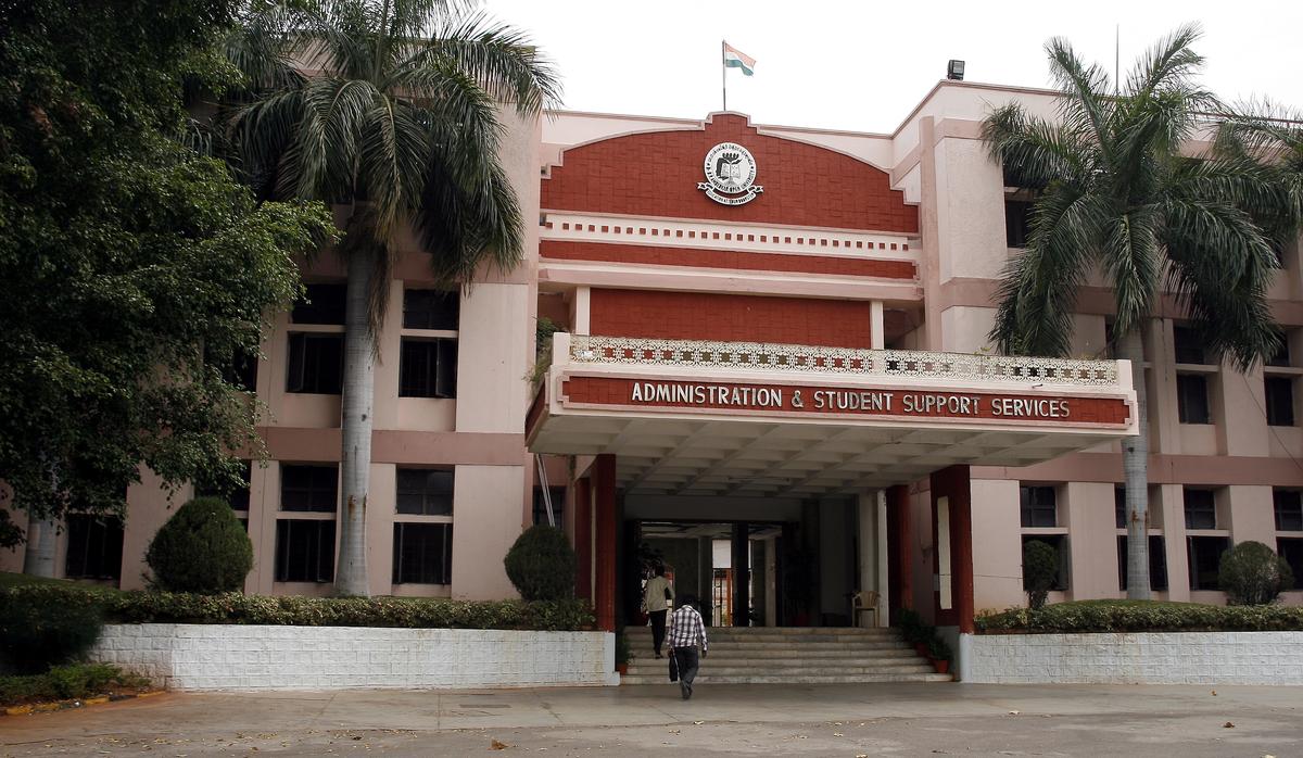 𝐃𝐫. 𝐁. 𝐑. 𝐀𝐦𝐛𝐞𝐝𝐤𝐚𝐫 𝐔𝐧𝐢𝐯𝐞𝐫𝐬𝐢𝐭𝐲, 𝐀𝐧𝐝𝐡𝐫𝐚 𝐏𝐫𝐚𝐝𝐞𝐬𝐡